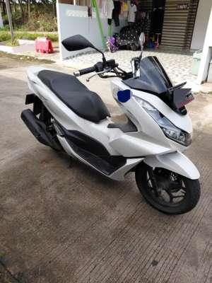 Jual bekas Honda PCX 2021 CBS,lokasi di Indramayu Kab.