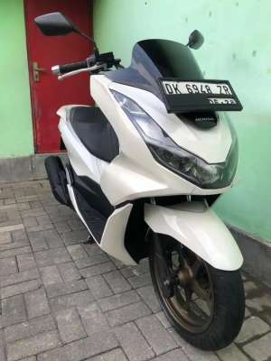 Jual bekas Honda PCX ABS Th.2023 Putih,lokasi di  ,Denpasar Kota