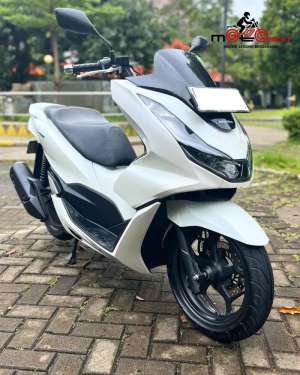 Jual bekas Honda PCX CBS 2024, Mulus dan Halus,lokasi di Jakarta Selatan