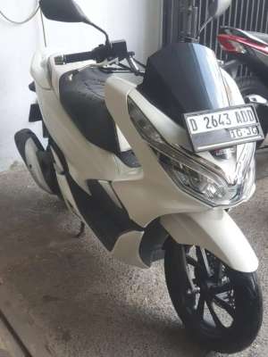 Jual bekas Honda PCX CBS Tahun 2020,lokasi di Bandung Kab.