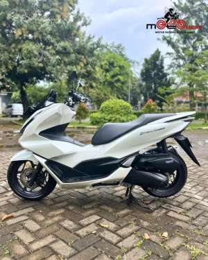 Jual bekas Honda PCX CBX 2024, kunci keyless masih 2,lokasi di Jakarta Utara