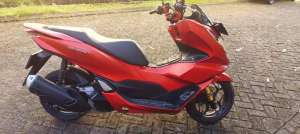 Jual bekas HONDA PCX MERAH,lokasi di Balikpapan Kota
