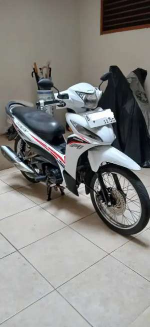 Jual bekas Honda Revo 110 PGMFI 2015 Kondisi Terawat dan Siap Pakai,lokasi di Jakarta Utara