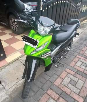 Jual bekas Honda Revo Fi CW 2014,lokasi di Surabaya Kota
