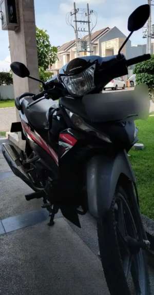 Jual bekas Honda Revo X hitam, racing, km rendah, nopol L,lokasi di  ,Gresik Kab.