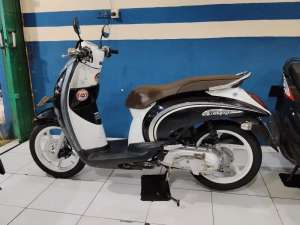 Jual bekas honda scoopy 2011 siap pakai,lokasi di Tangerang Kota