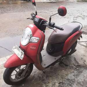 Jual bekas Honda Scoopy Donut 2018 ss lengkap mesin bagus, plat G Pekalongan,lokasi di Bekasi Kota