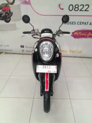 Jual bekas HONDA SCOOPY ESP 2017 MESIN TOP,lokasi di Surabaya Kota