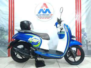 Jual bekas HONDA SCOOPY ESP CBS ISS TH 2016 MULUS GRESS,lokasi di Jakarta Selatan