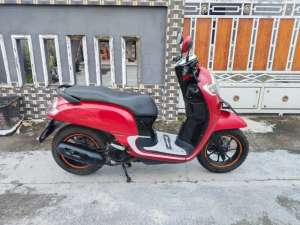 Jual bekas Honda Scoopy f1 donat thn 2017 plat 2027 mesin halus di Tangerang,lokasi di Tangerang Kota