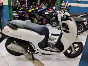 Jual bekas honda scoopy Frestige 2025 siap pakai,lokasi di Tangerang Selatan Kota
