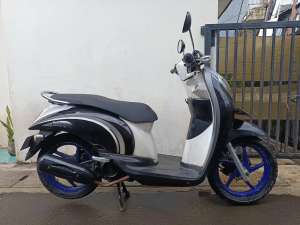 Jual bekas Honda scoopy karbu 2010 lengkap pajak hidup,lokasi di Jakarta Selatan