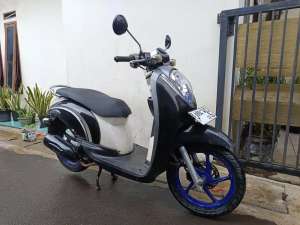 Jual bekas Honda scoopy karbu 2010 lengkap mesin halus,lokasi di Depok Kota