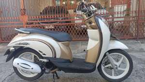Jual bekas Honda Scoopy karburator tahun 2011.,lokasi di Jakarta Barat