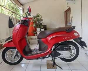 Jual bekas Honda scoopy Keyles tahun 2025 km 2000 ribuan plat Bekasi kota,lokasi di Bekasi Kota