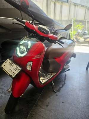 Jual bekas Honda scoopy KYLESS 2025,lokasi di Tangerang Kota