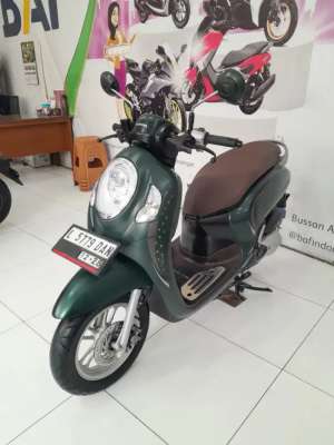 Jual bekas HONDA SCOOPY PRESTIGE 2023 MULUSS,lokasi di  