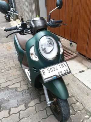 Jual bekas Honda Scoopy Prestige Keyless 2023 Km Low Mulus Ori,lokasi di Tangerang Selatan Kota