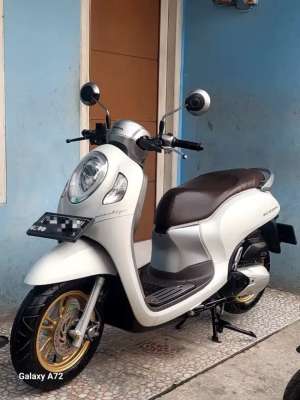 Jual bekas Honda scoopy stylis 2021 mulusss,lokasi di Jakarta Selatan