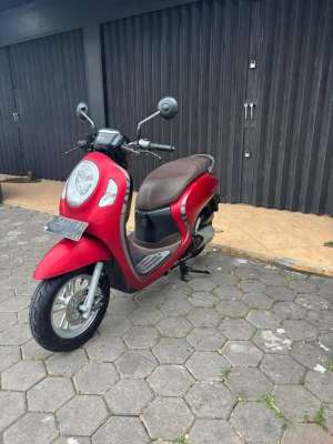 Jual bekas Honda Scoopy Stylish Keyles 2021,lokasi di Semarang Kota