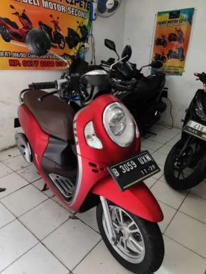 Jual bekas Honda Scoopy Tahun 2021,lokasi di Jakarta Selatan