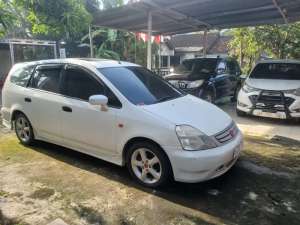 Jual bekas Honda stream jok 3 baris bisa tt motor,lokasi di Yogyakarta Kota