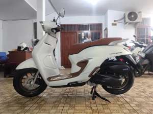 Jual bekas HONDA STYLO 160 ABS 2025 KM 1,600 AN MULUS ORI,lokasi di Jakarta Selatan