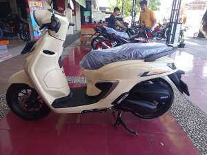 Jual bekas Honda Stylo 160 Murah,lokasi di Karanganyar Kab.