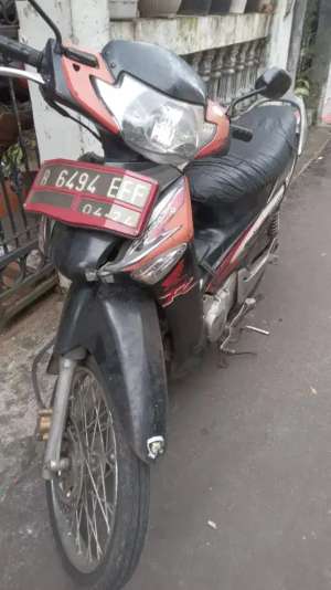 Jual bekas Honda Supra x 125 cc tahun 2006 b depok pajak off,lokasi di Depok Kota