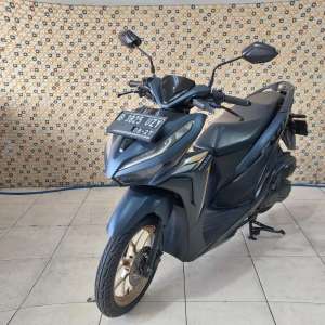 Jual bekas Honda vario 125 cbs iss 2022 dp 500rb,lokasi di Tangerang Selatan Kota