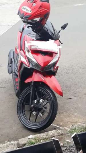 Jual bekas HONDA VARIO 125 MERAH MAROON,lokasi di Depok Kota