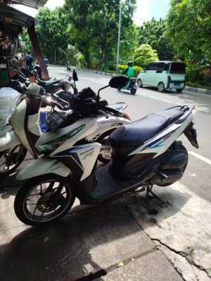 Jual bekas HONDA VARIO 125 OLD 2017,lokasi di Jakarta Pusat
