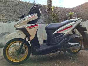 Jual bekas HONDA VARIO 125 TAHUN 2017 MESIN.BAGUS,lokasi di Tangerang Selatan Kota