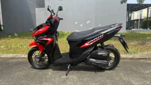 Jual bekas Honda Vario 125cc th 2025 merah hitam,lokasi di Jakarta Timur