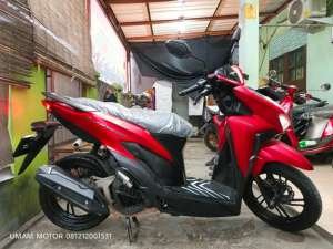 Jual bekas HONDA VARIO 150 KEYLES 2020 BS TT 2019 MINUS STNK TA HRGPAS DI CILEDUG,lokasi di Tangerang Kota