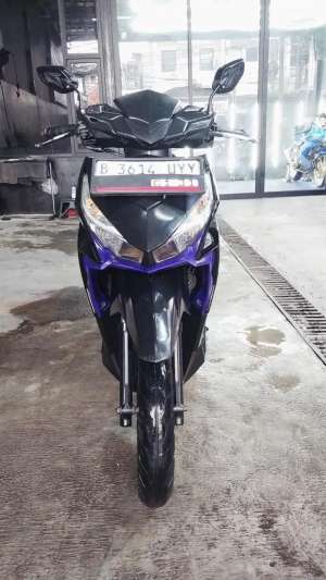 Jual bekas HONDA VARIO 150 LED 2015 CBS ISS HITAM PAJAK BARU SURAT LENGKAP KUNCI2,lokasi di Jakarta Barat
