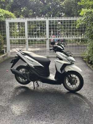 Jual bekas HONDA VARIO 150 LED OLD CBS ISS ESP 2015,lokasi di Jakarta Barat