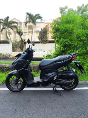 Jual bekas Honda Vario 160 ABS Kilometer 5rb,lokasi di Tangerang Kota