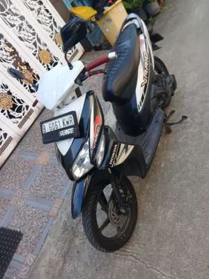 Jual bekas Honda Vario CW 2010 ss lengkap mesin bagus pajak hidup Bekasi Kota,lokasi di Bekasi Kota