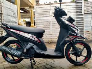 Jual bekas Honda Vario pajak hidup lengkap motor sehat keterangan detail dibawah,lokasi di Tangerang Kab.