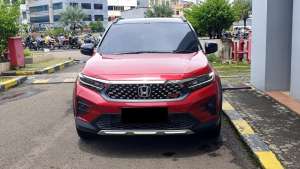 Jual bekas Honda WR-V rs 2023 matic merah km 12 ribuan,lokasi di Jakarta DKI