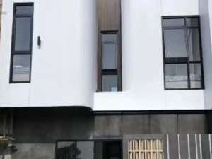 HOT JUAL Kosan UI 5 KAMAR Dekat KAMPUS UI Kost Kukusan Beji Kota Depok DIJUAL ICON lokasi di Depok Kota, tersedia melalui melalui situs Olx