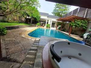 HOT SALE HARGA DIBAWAH PASAR Rumah Villa 2lt FullFurnished,SHM Menteng Bintaro CL 249 lokasi di Tangerang Selatan Kota, tersedia melalui melalui situs Olx
