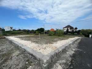HOT SALE Tanah Kavling SHM cocok untuk Villa Usaha SHM Posisi Hook Di Badung BALI CL 583 lokasi di Kab. Badung, tersedia melalui melalui situs Olx