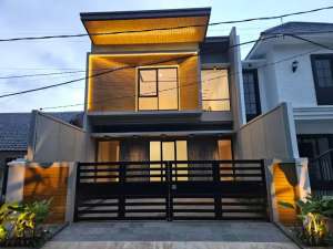 House Modern Style 2 Lantai Rungkut Nirwana Eksekutif Surabaya lokasi di Surabaya Kota, tersedia melalui melalui situs Olx