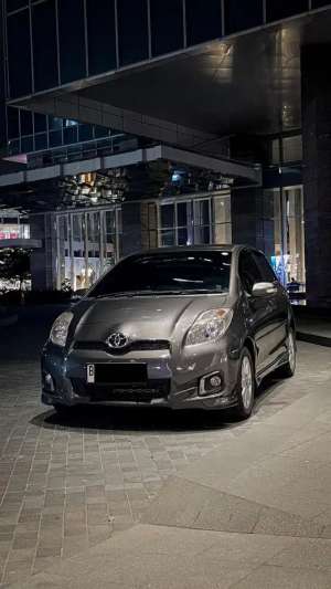 Jual bekas HRG CASH Warna Jarang Yaris S Limited 2012 2013 TRD Jazz RS GE8,lokasi di  