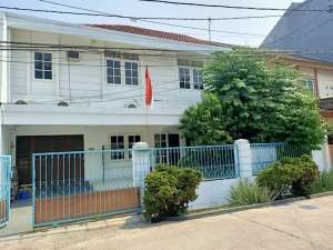 Hrg Termurah Rumah Standard Komplek Janur Indah Kelapa Gading 2 Lantai 11x17 Hrg Menarik Dekat Mall Mkg lokasi di Jakarta Utara, tersedia melalui melalui situs Olx