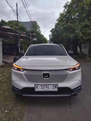 Jual bekas HRV 1.5 SE 2024 Tgn 1,Kilometer 21Rb,Orisinil Cat,lokasi di Semarang Kota