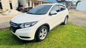 Jual bekas HRV Automatic Putih Mutiara,lokasi di  ,Banjarbaru Kota