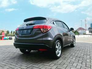 Jual bekas HRV E 1.5 Matic CVT Grey Orisinil,lokasi di Semarang Kota